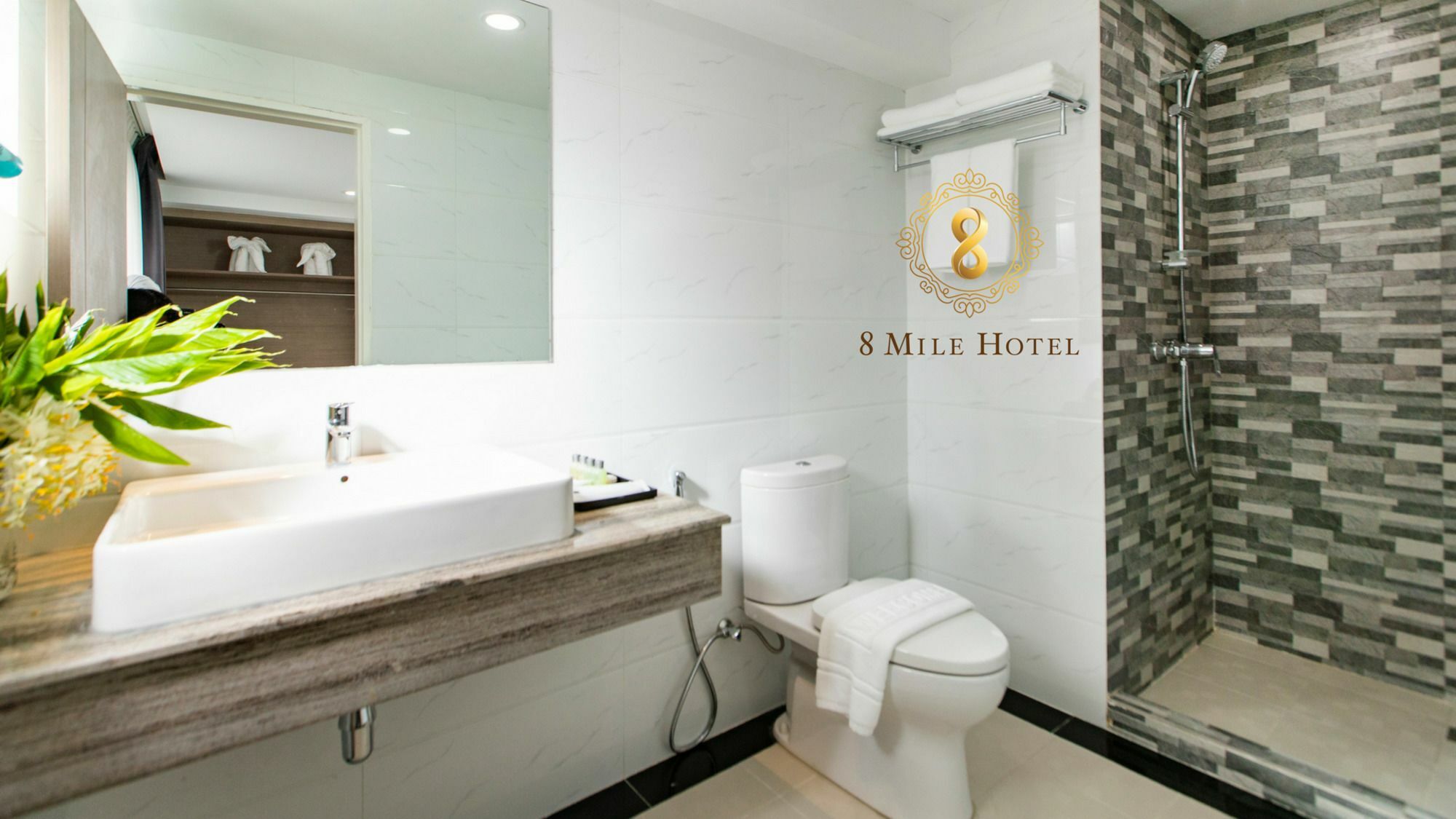 8 Mile Hotel Yangon Exterior photo